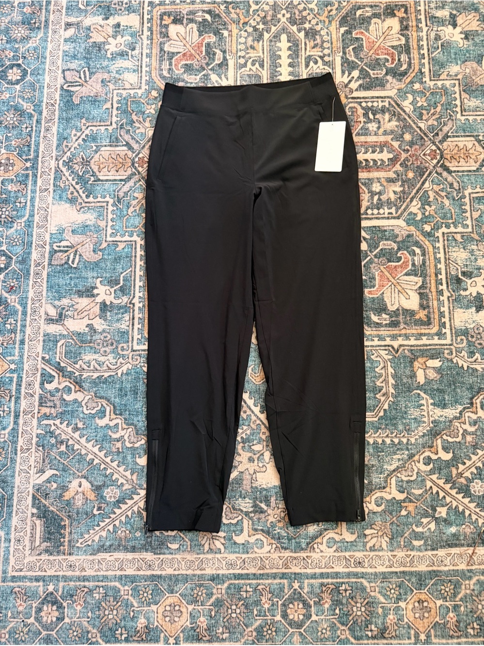 Athleta Black Brooklyn Heights Jogger Size 8 NWT
